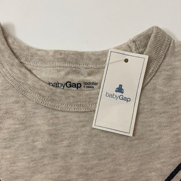 NWT 🍎 GAP T-SHIRT - Picture 4 of 4